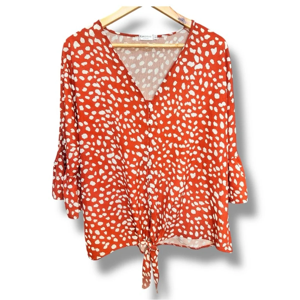 Chic Red and White Polka Dot Blouse - Picture 2 of 6